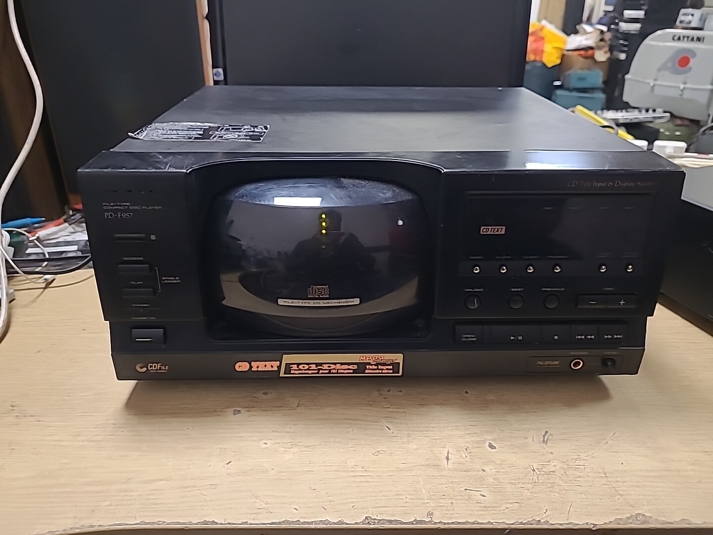 Pioneer PD-F957 101 - Disc CD Player - Spares Or Repairs