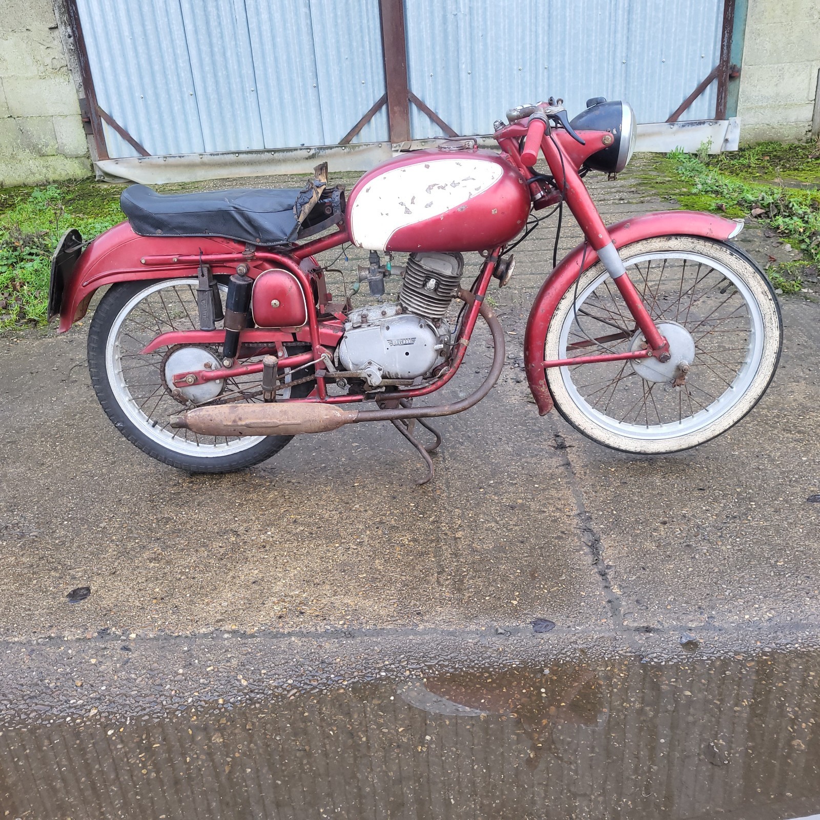 CLASSIC ITALIAN MOTORCYCLE/BARN FIND LAVERDA 75CC SPORT 1956