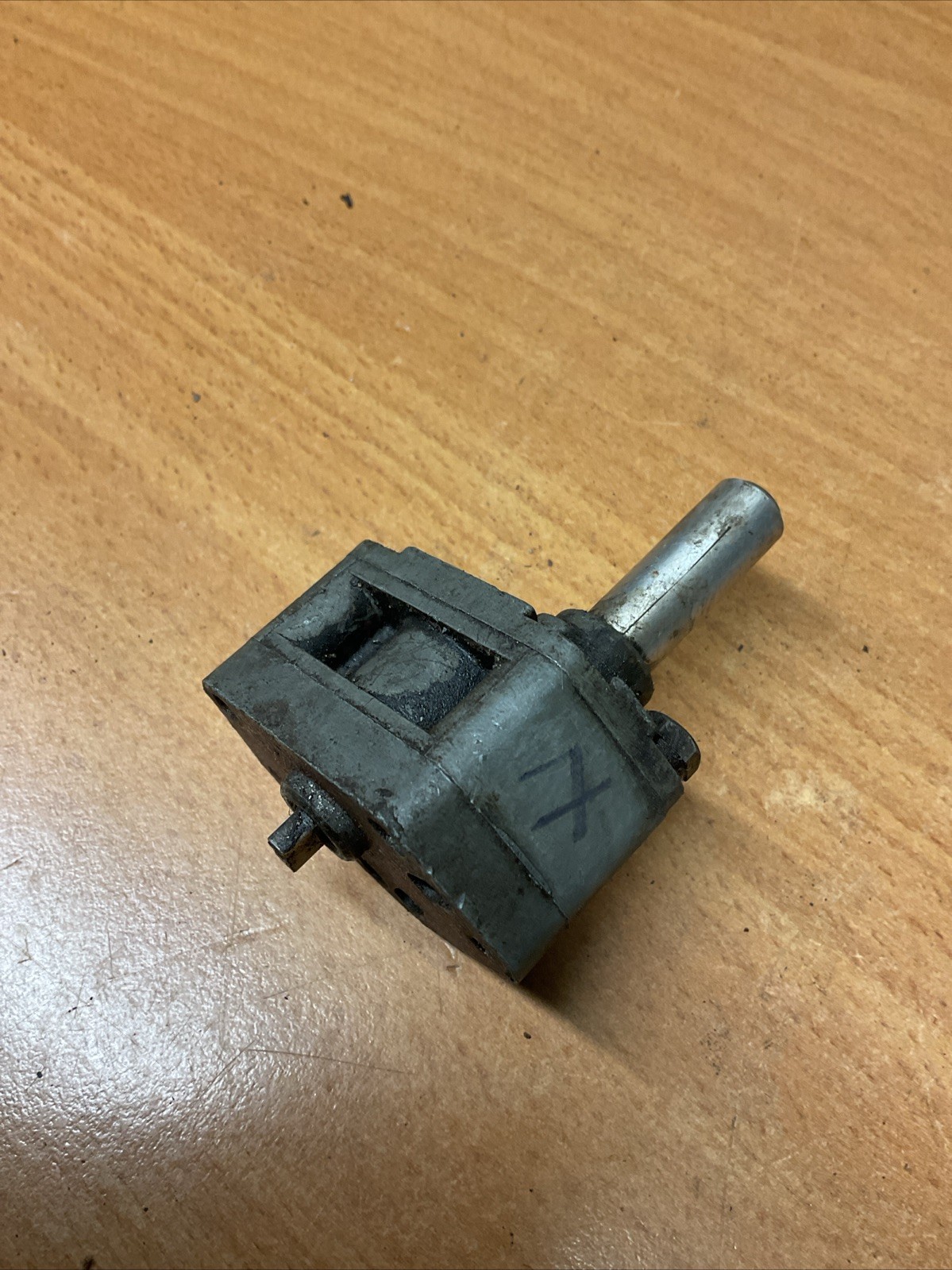 Classic Vintage Motorcycle Oil Pump Used Untested Spares Repair Triumph BSA Etc