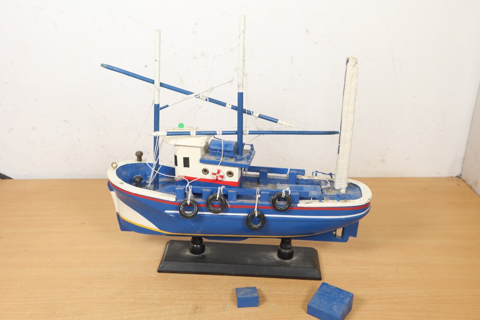 Vintage Wooden Model Fishing Trawler Boat Display on Plinth 13.5" RESTORATION