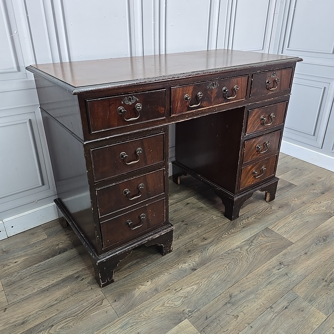 Antique Style Desk Twin Pedestal - Mahogany – Restoration Project - 9 Drawers