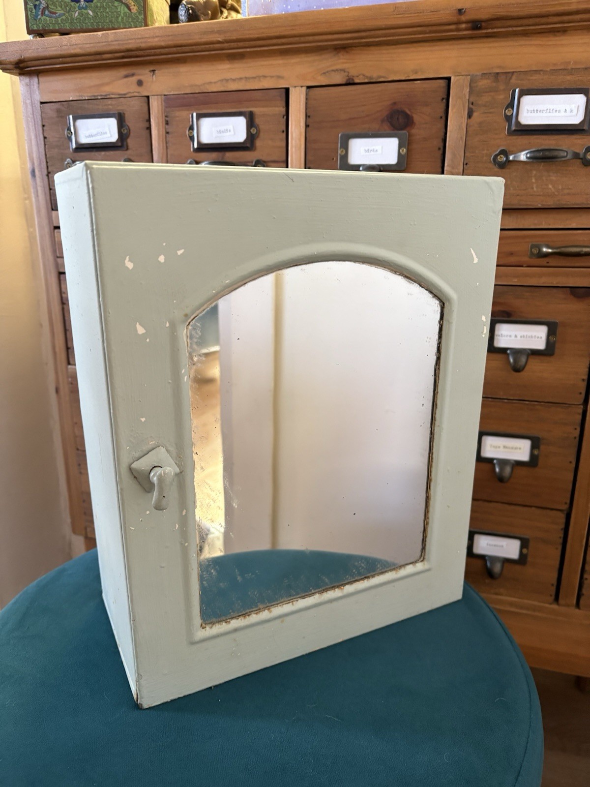 Vintage Metal Bathroom Cabinet Medicine Cabinet - Restoration Project