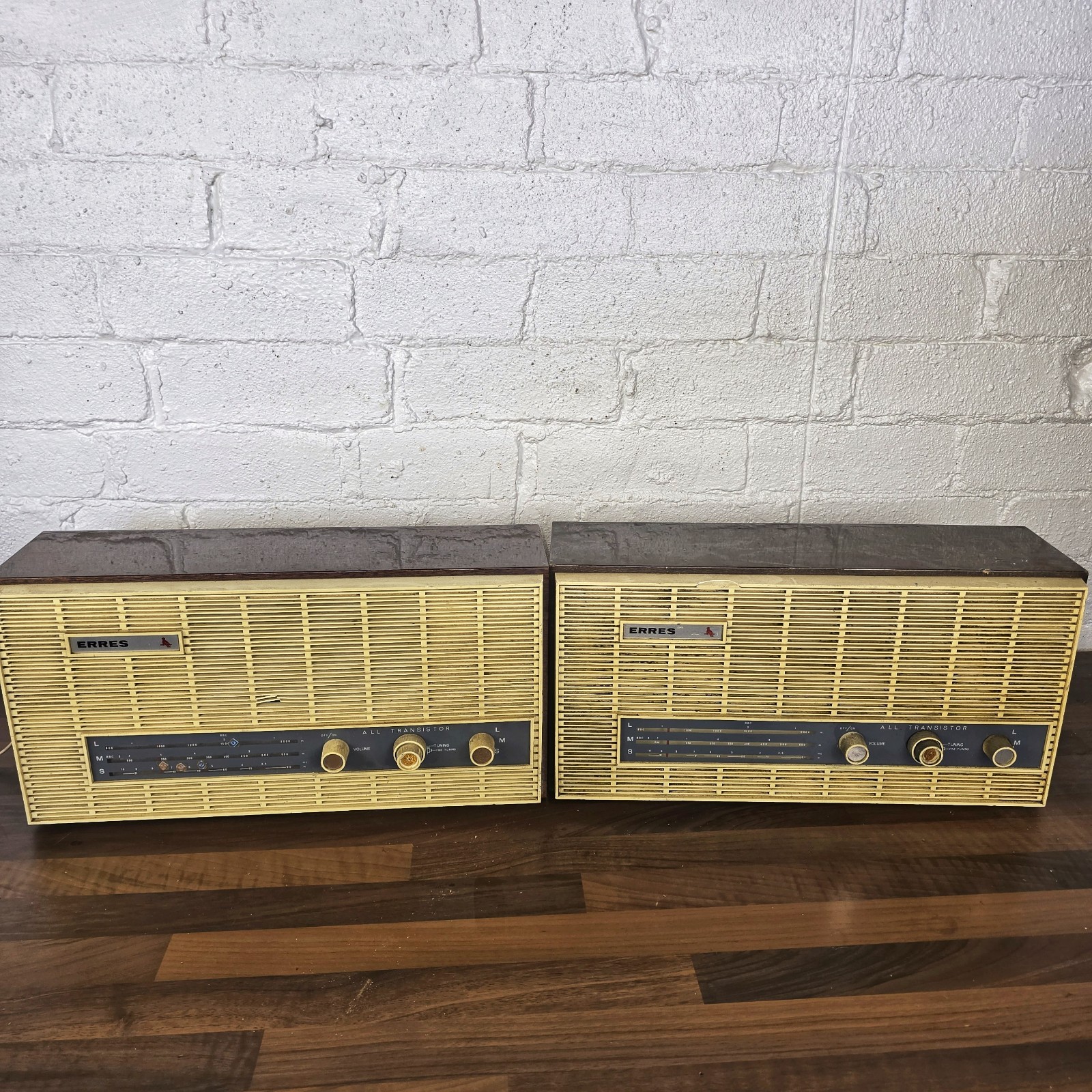Vintage 1960's 70s Erres Transistor Radios - Not Working, For Restoration.