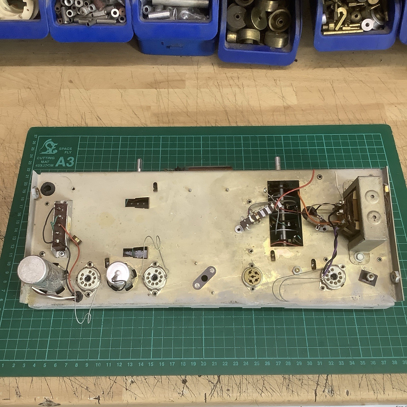 Vintage Valve Amplifier Chassis for Project