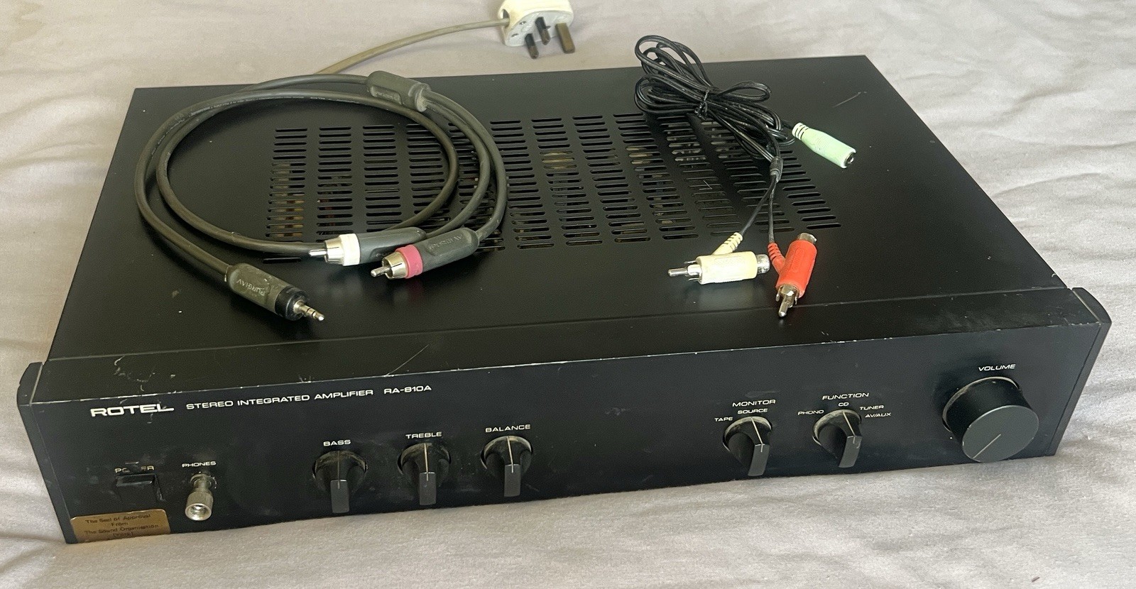 Vintage Rotel RA-810A HiFi Separate Integrated Stereo Amplifier Spares Or Repair
