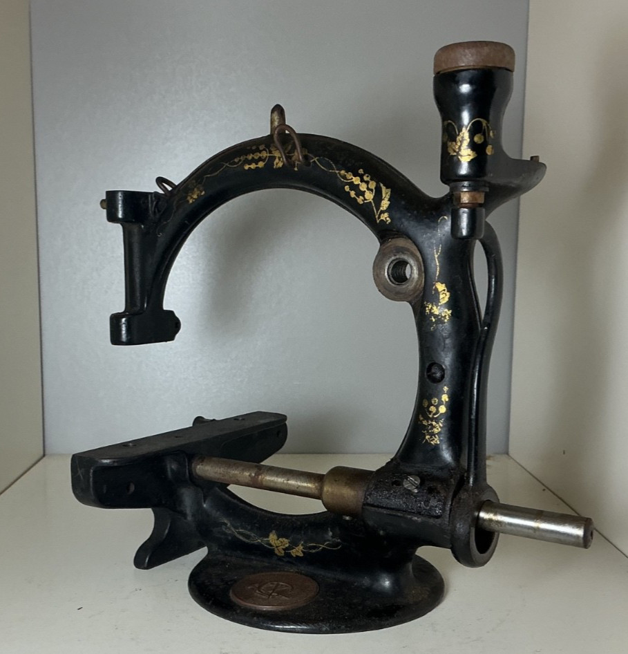 Wilcox Willcox gibbs Vintage sewing machine chassis and spares for restoration.