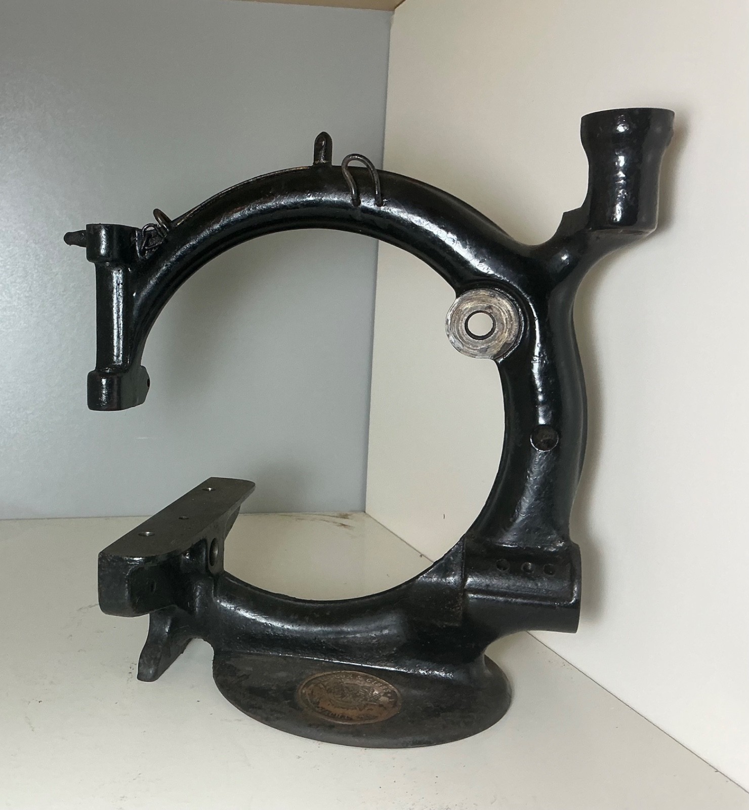 Wilcox Willcox gibbs Vintage sewing machine chassis, for restoration.