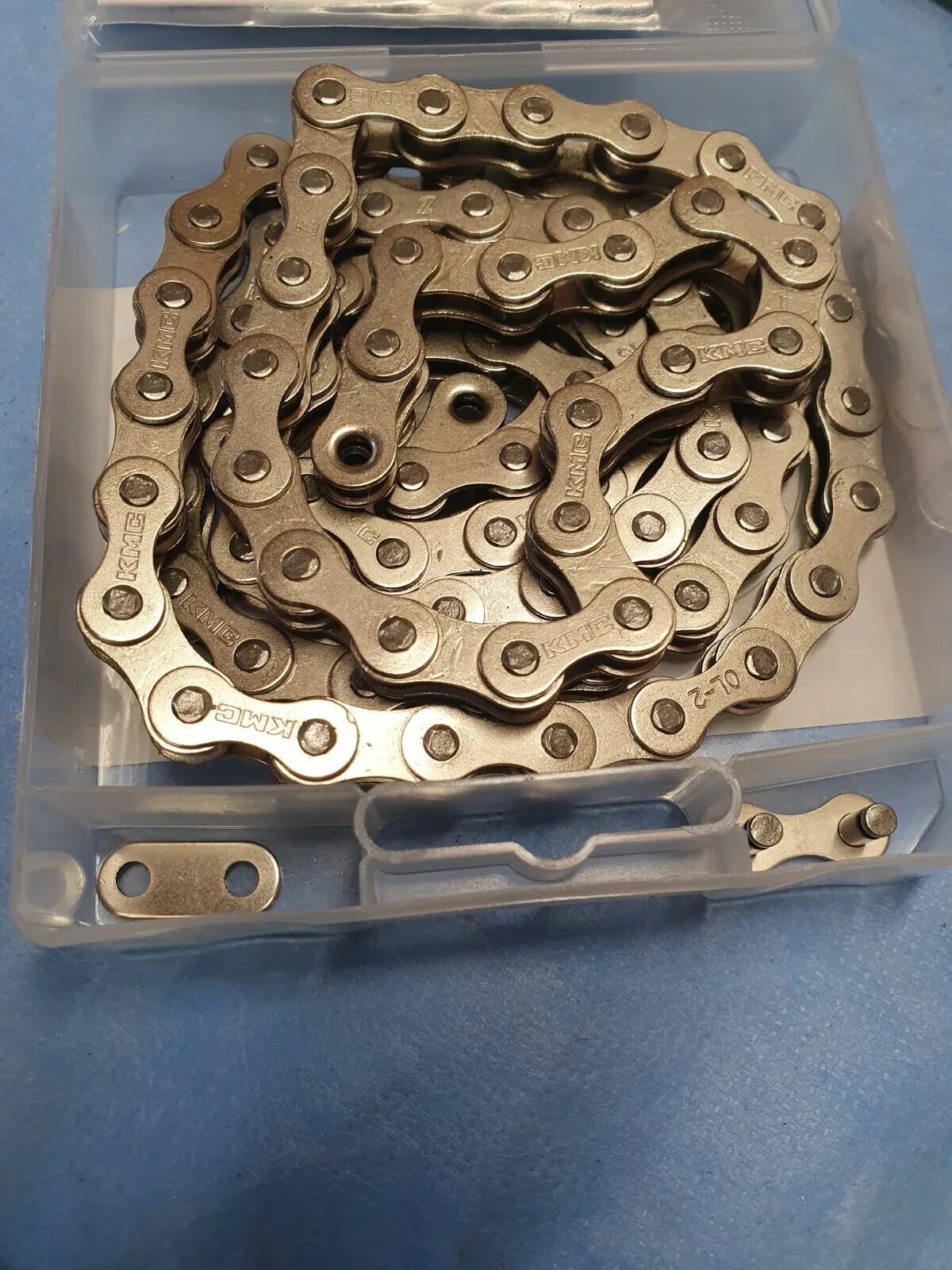 RALEIGH CHOPPER BRAND NEW SHINEY 'SILVER COLOURED' CHAIN for CHOPPER RESTORATION