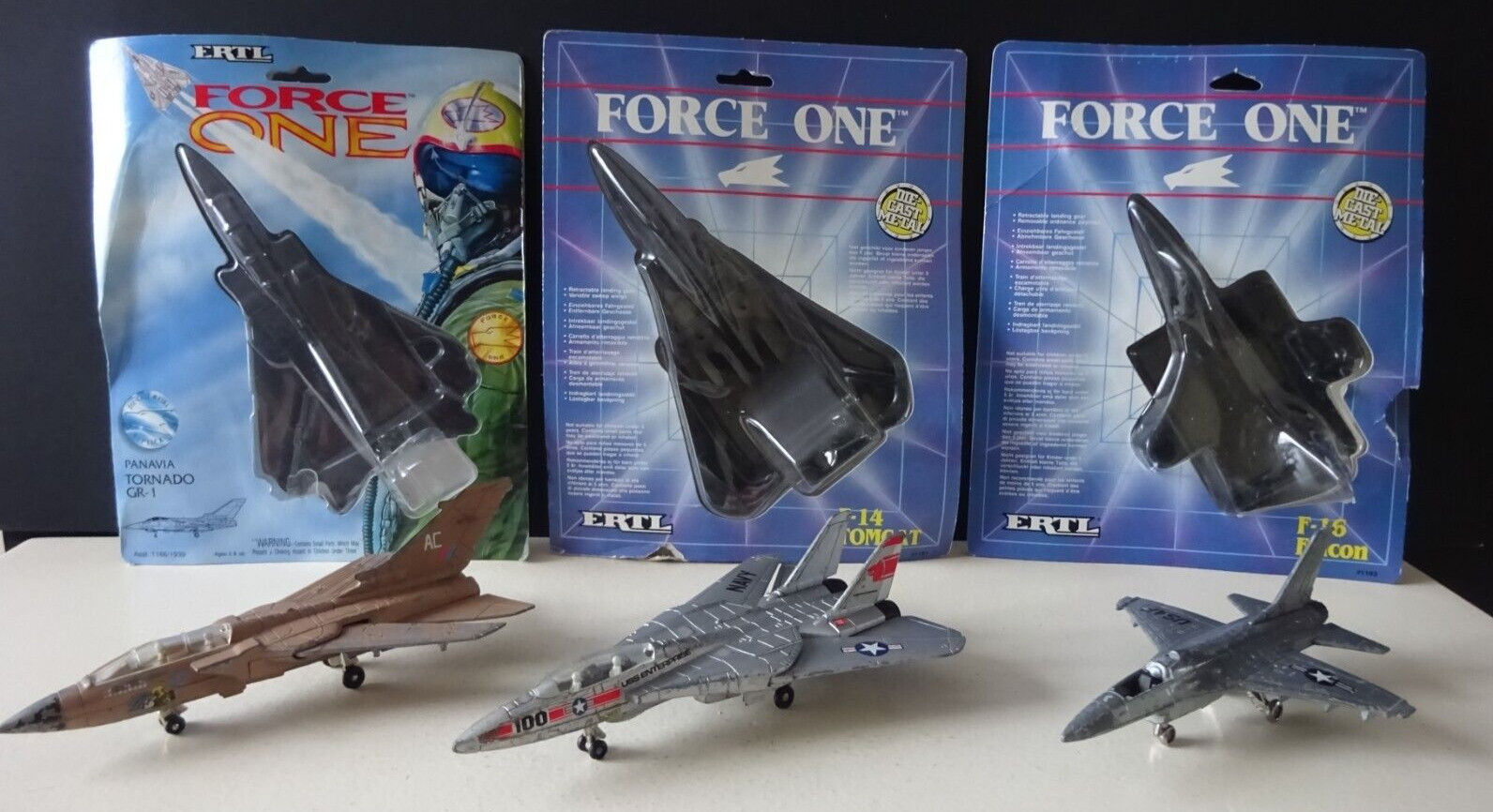 Ertl force one F14-F16-TORNADO PLAYWORN OPEN CARDS RESTORATION PROJECT SEE PICS